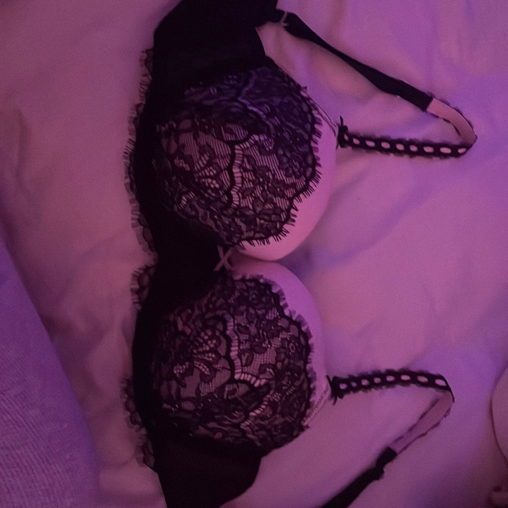VS Dream Angles lined Demi Bra